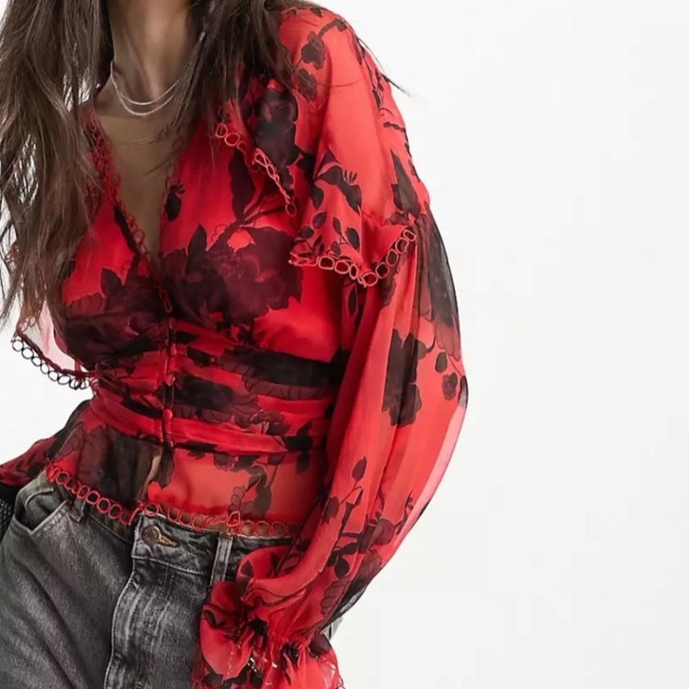 Ruffle frill blouse with lace trim & pleat waist in red floral